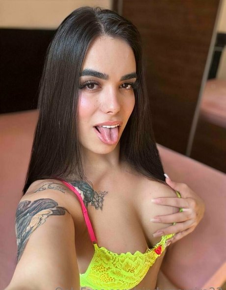 cindymoreira22 étoile adulte photo