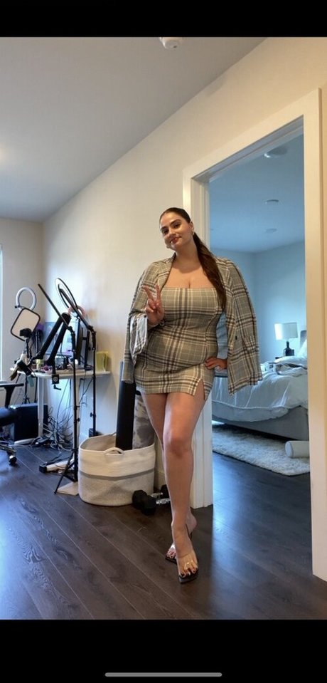 Elisabeth Marchini modèle de haute qualité galeries