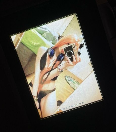 Spicywolfy_ nus étoiles galerie