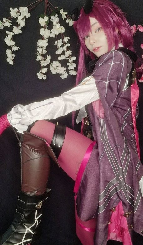 Linaneyeon haut modèle des photos