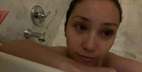 sexe en bikini uniquementfans haute définition adulte photo