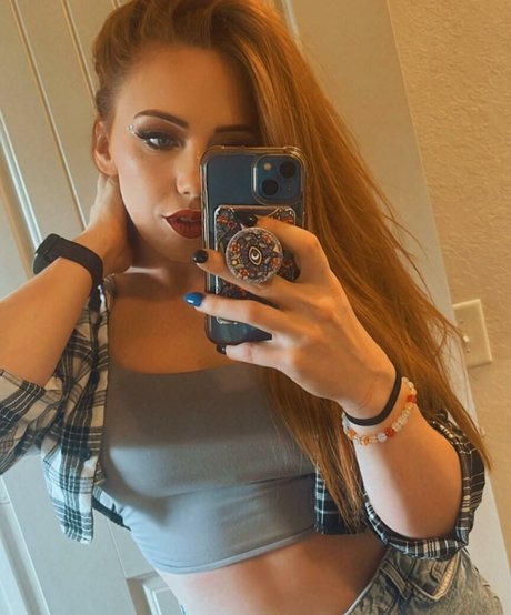 Isla Dawn actrice exclusive photo