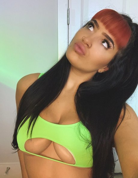 Steph De Lander belle star du porno galeries