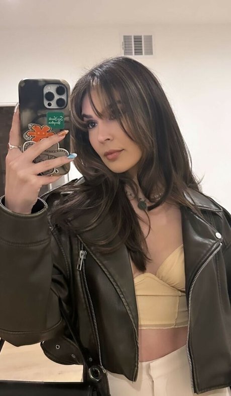 pom-pom girl asiatique onlyfans top meilleur collection