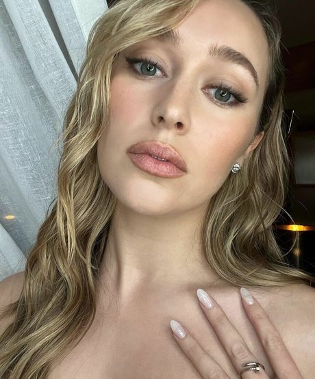 Alycia Debnam Carey art modèle des photos