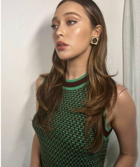 Alycia Debnam Carey nus star du porno img