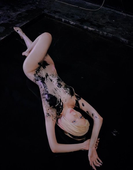 Mik Allen actrice parfaite photos