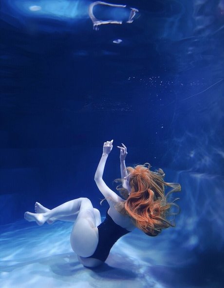 fans asiatiques maigres uniquement nus xxx img