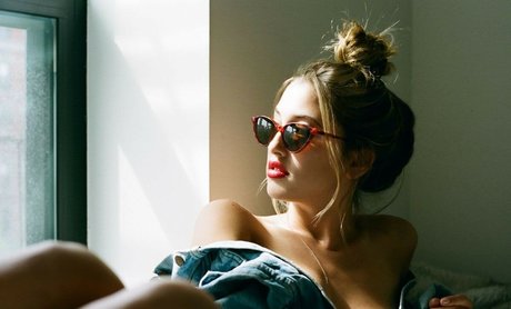 Lindsey Kevitch top star images