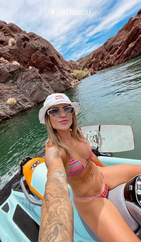 Leticia Bufoni star du porno img