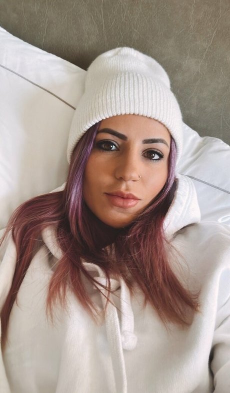 Leticia Bufoni art de star du porno photo