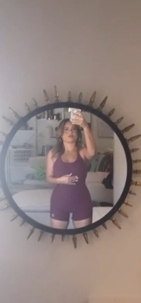 chatte arabe onlyfans nu en haute qualité photo