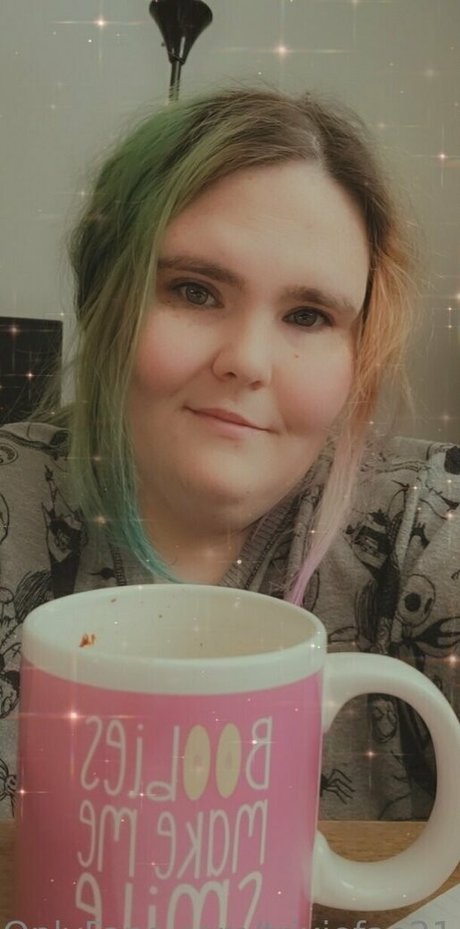 trixiefae21 actrice porno galeries