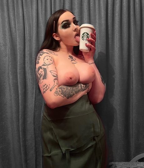 Missspookyrose top star images