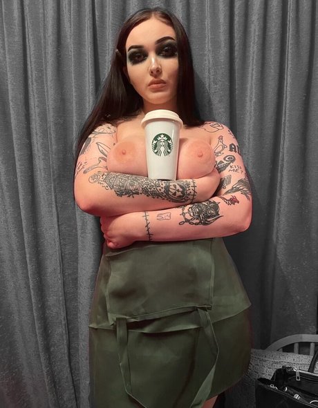 Missspookyrose modèle exclusif photos