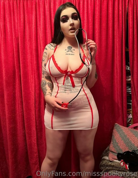 Missspookyrose modèle de haute qualité photo