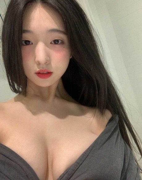 Lee Yeonwoo star du porno exclusive image