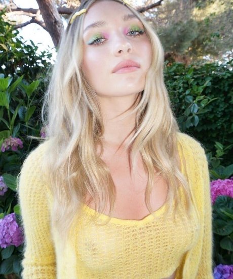 chaton courbé onlyfans meilleurs nus photos