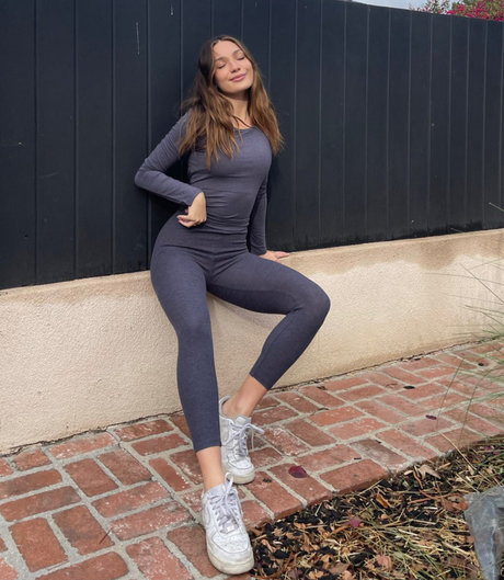 brunette onlyfans haute qualité exclusive archive