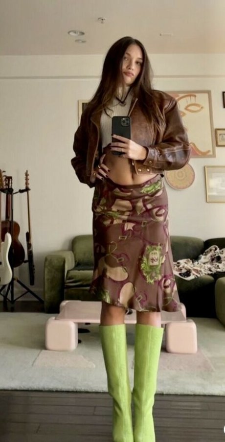 Maddie Ziegler xxx étoile img