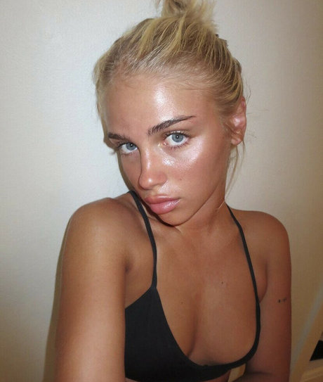 Maddie Francesca star du porno archive