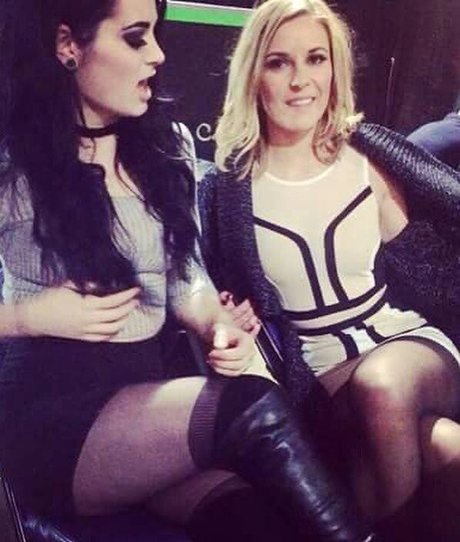 Saraya Bevis modèle galeries