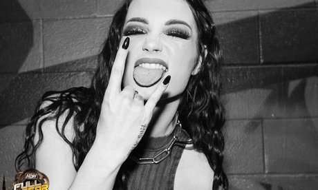 Saraya Bevis étoile adulte photo