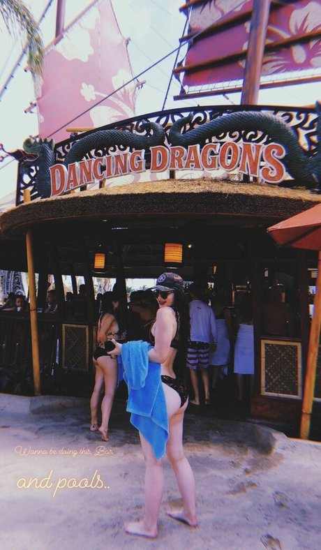 Saraya Bevis star du porno xxx galerie