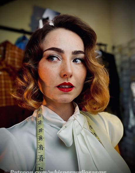 WhisperAudios ASMR star du porno en haute qualité des photos