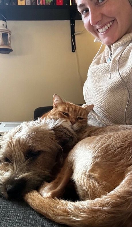 WhisperAudios ASMR modèle artistique galeries