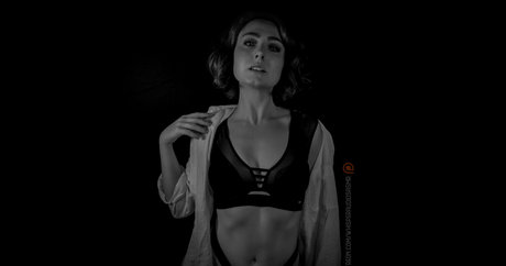 WhisperAudios ASMR modèle meilleur des photos