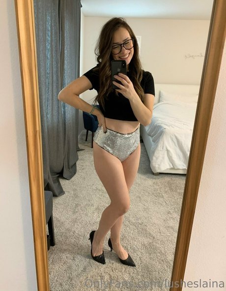 lusheslaina modèle parfait photo