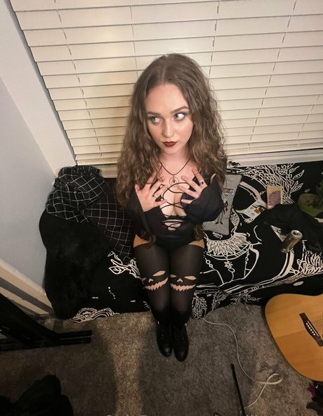 actrice onlyfans nue en haute qualité image