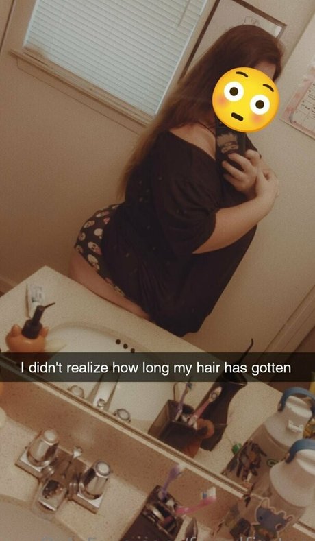 milf aux cheveux noirs onlyfans joli archive