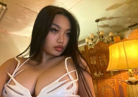 yoga asiatique uniquement pour les fans porno chaud archive