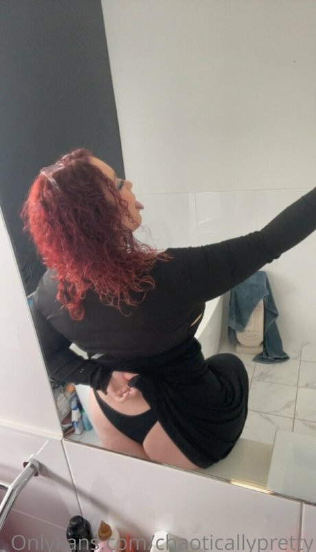 chaoticallypretty mannequin photos