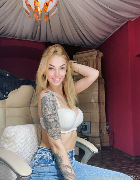 déshabillage onlyfans parfait chaud des photos