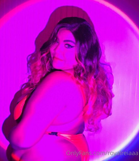 royalreiaaa modèle sexy images