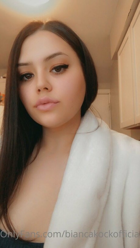 biancakockofficial modèle xxx des photos