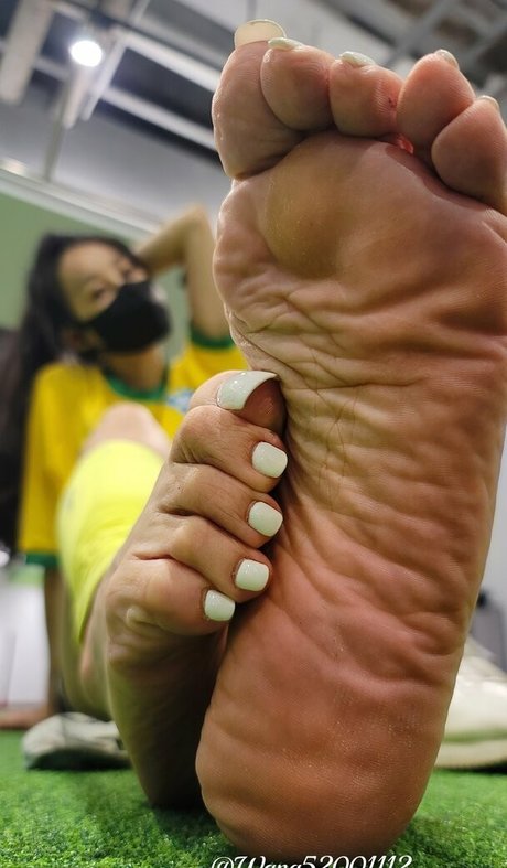 Elsa Wang modèles nus images