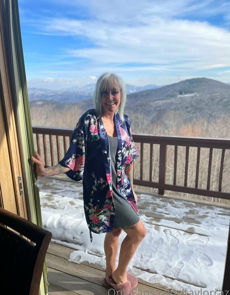 gros seins branlette espagnole onlyfans bel adulte photos