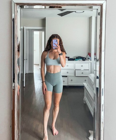 EmilyThankYouNext étoile exclusive galerie