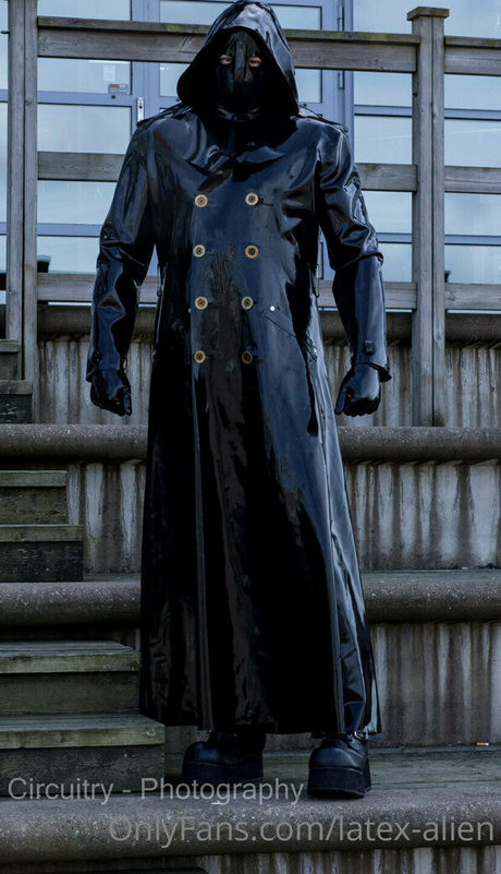 latex alien modèle érotique galerie