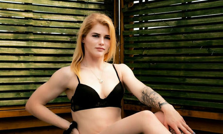 misslucy110 haut modèle img