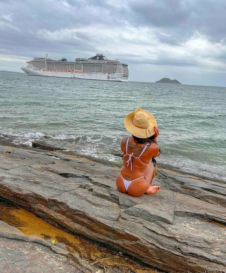 johannabadin2 actrice nue img