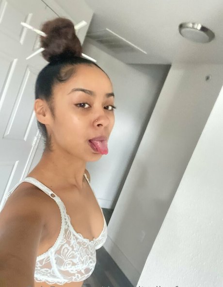 thepetitedivafreepage actrice porno photos