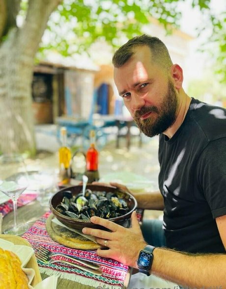 inkeddilf actrice chaude des photos