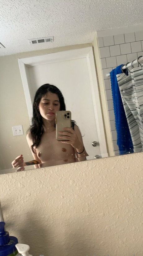 alaskazade modèle de sexe archive