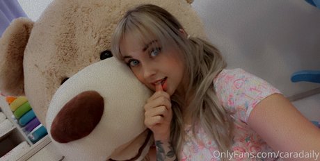 caradaily jolie star du porno images