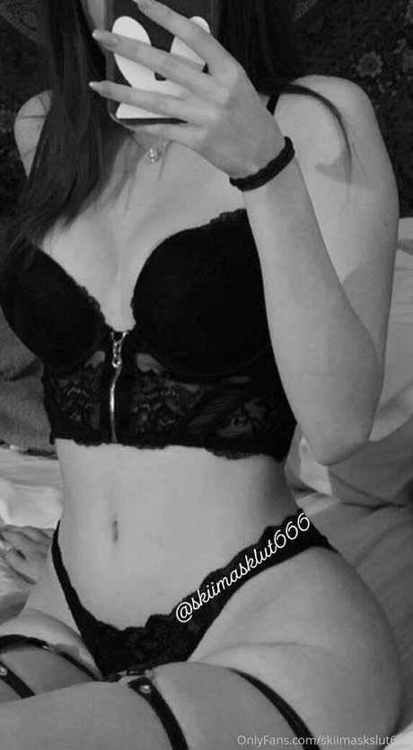 skiimaskslut666 star érotique image